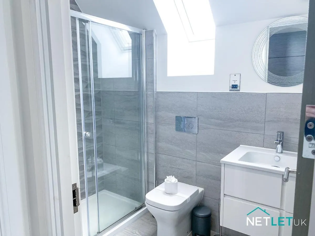Waterstone House Penthouse Apartment Tenby