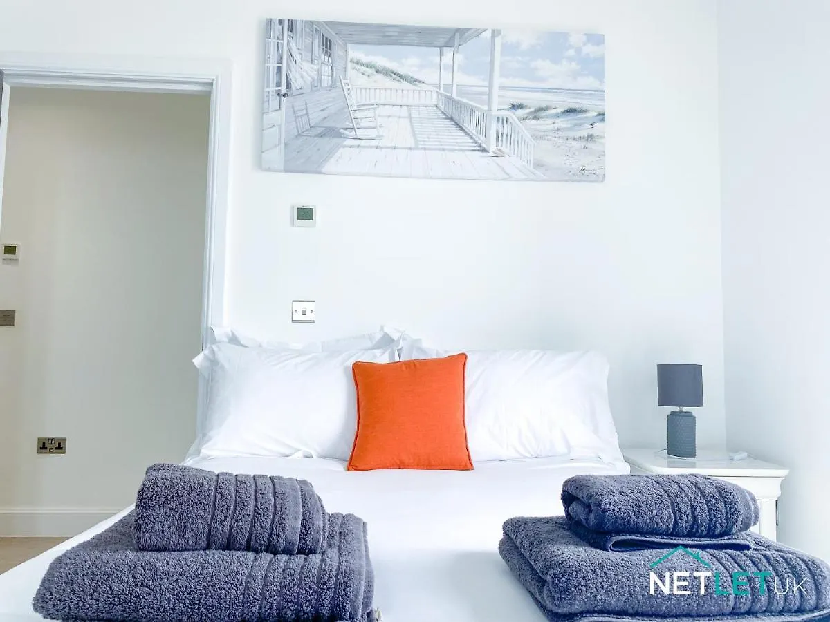 Waterstone House Penthouse * Tenby