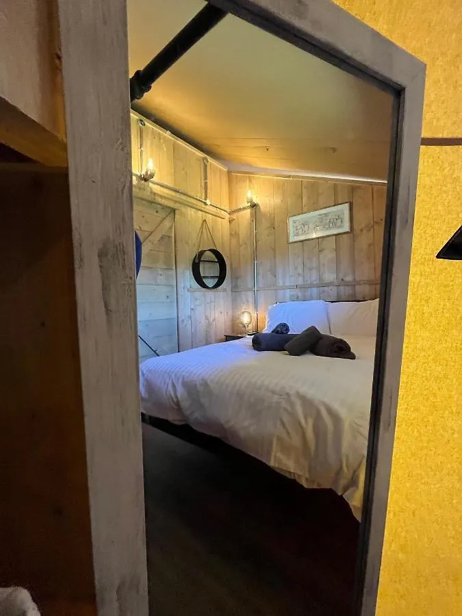 Aladdin Safari Tent * טנבי