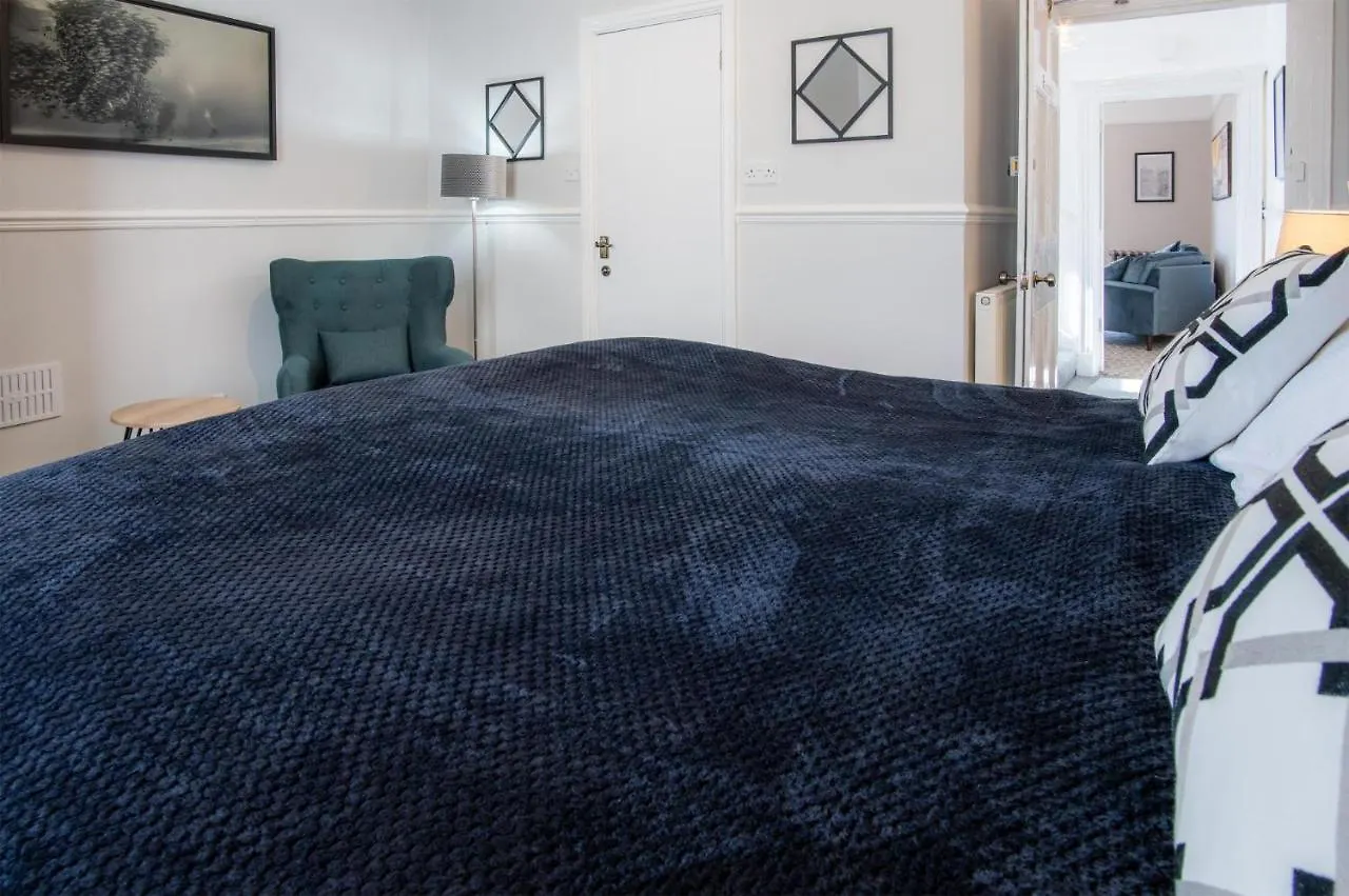 Gwynne House - 6 Bedroom Luxurious - Harbour Tatil Evi Tenby