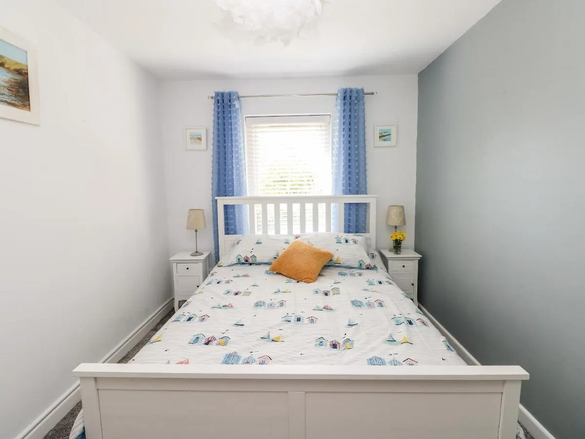 Clicketts Court Apartment Tenby