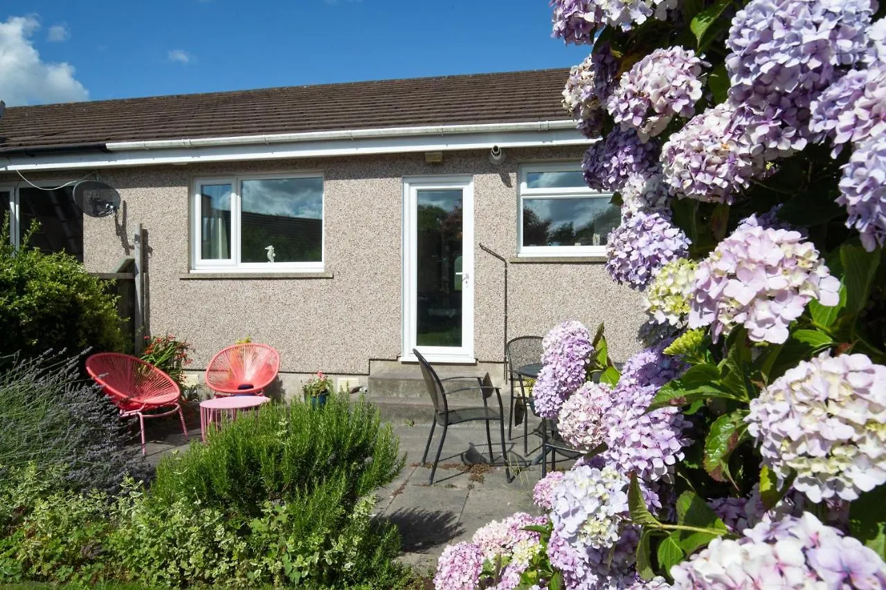 Ballyroan - Peaceful Dog Friendly Holiday home Tenby