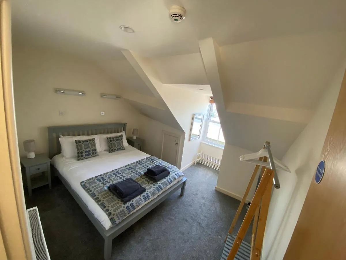 Caldey View- A Beautiful Flat In The Heart Oftenby Apartment *