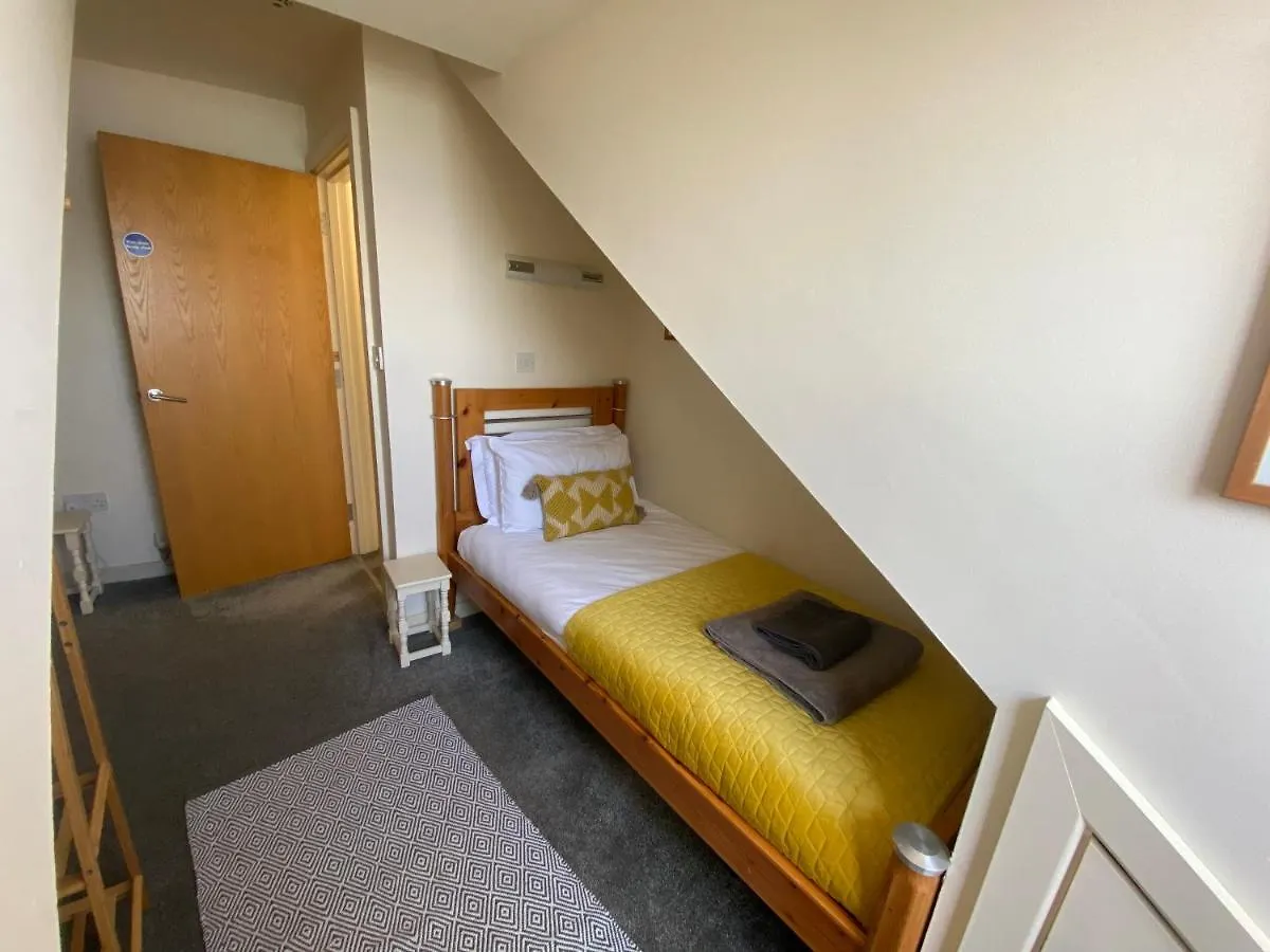 Caldey View- A Beautiful Flat In The Heart Oftenby *