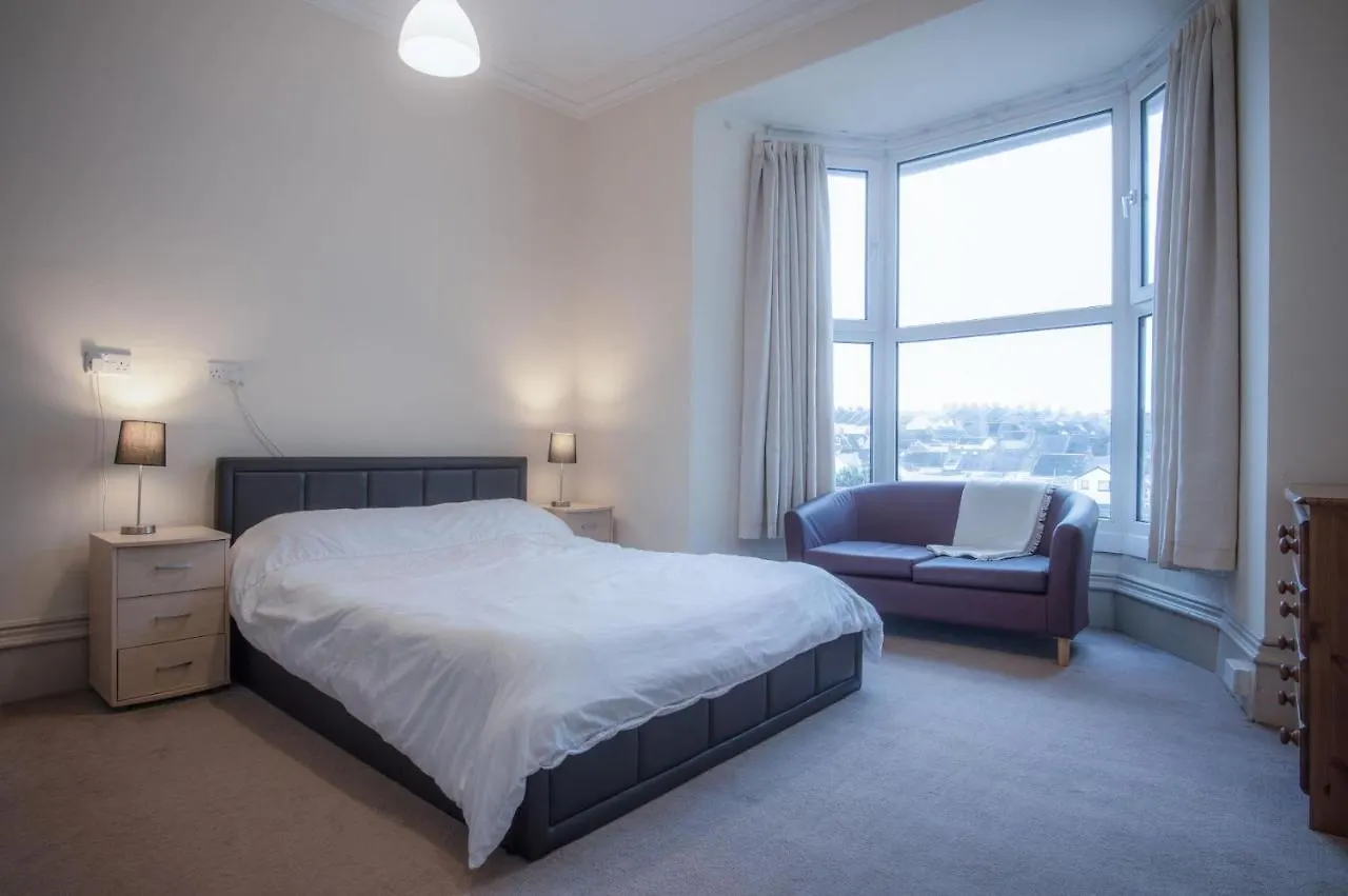 Apartment Connaught House - 2 Bedroom -