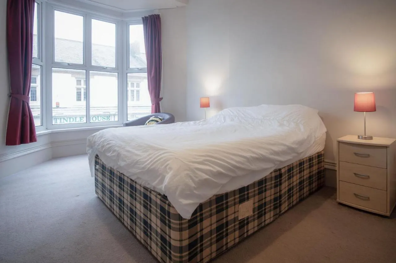 Connaught House - 2 Bedroom - Apartment Tenby