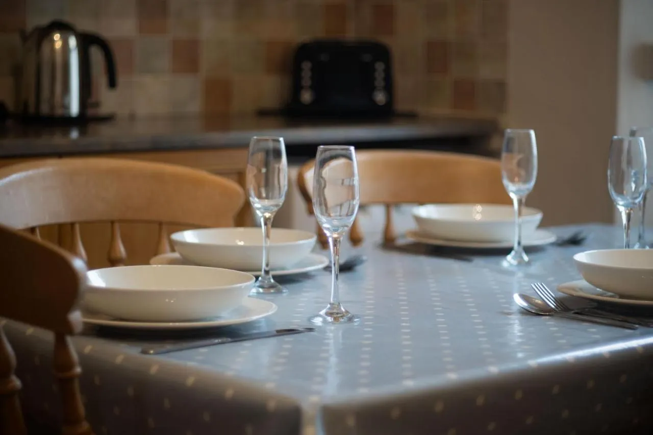 Apartment Connaught House - 2 Bedroom - *