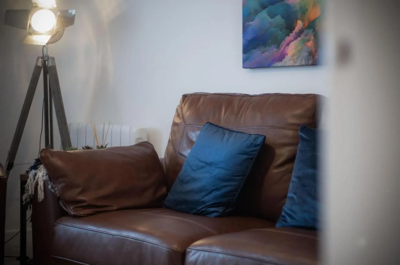 Cariad Llyyad Y Dydd - 1 Bedroom - *