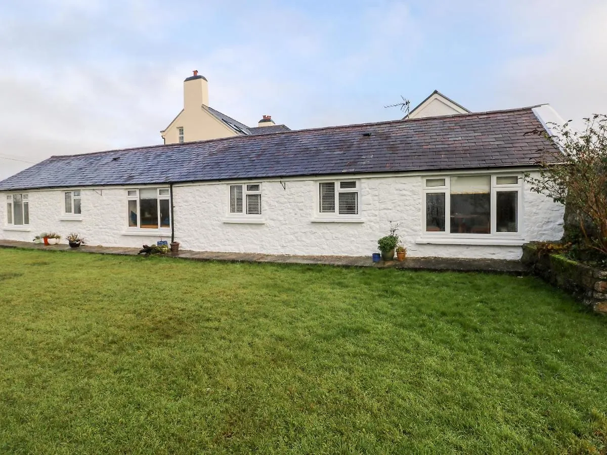 Holiday home Rosemary Tenby