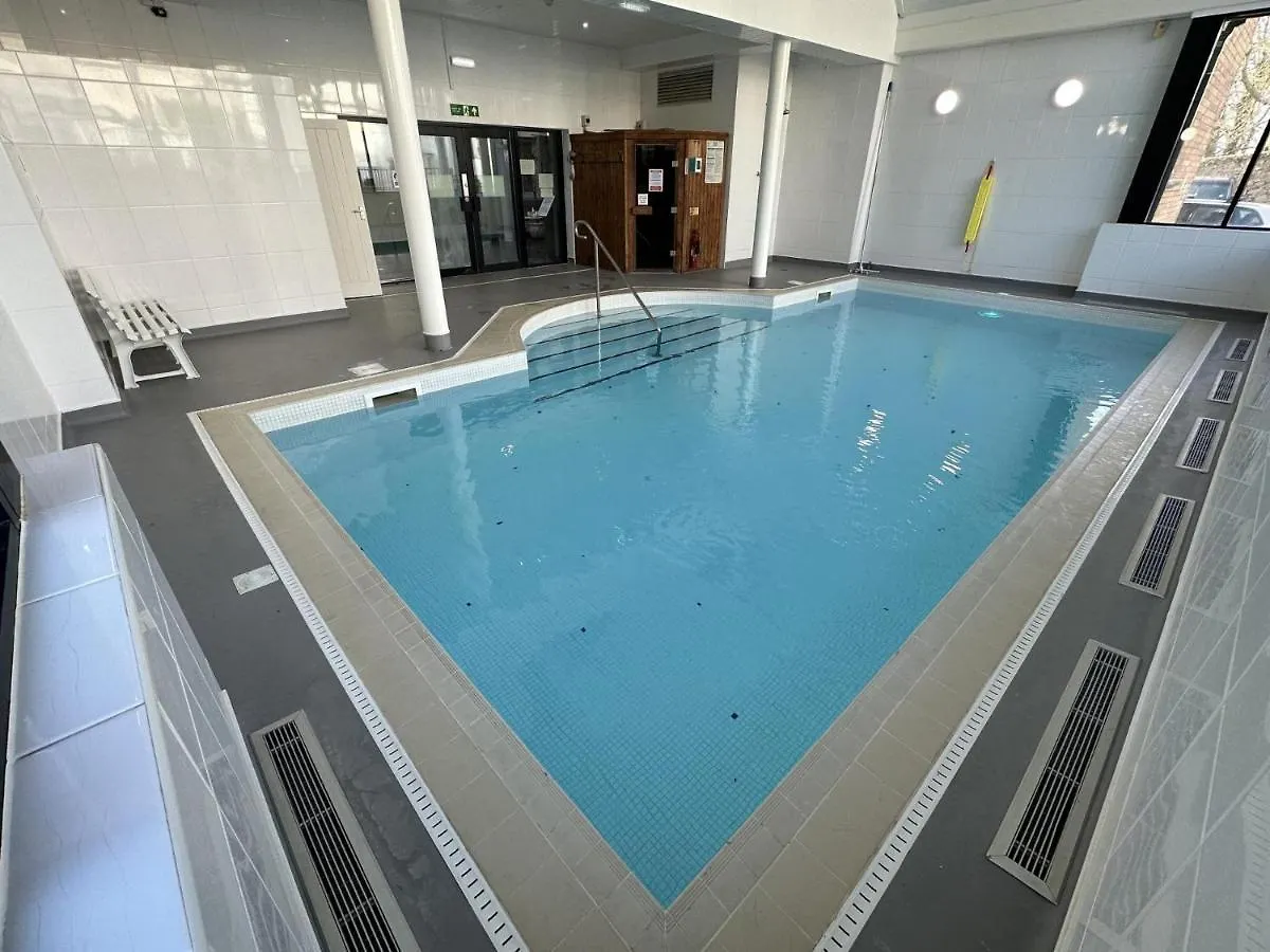 Bryn Y Mor - 2 Bedroom - Apartment Tenby
