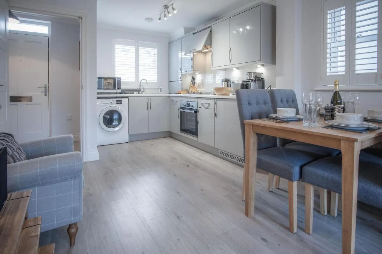 Ty Melyn - 2 Bedroom - Tenby
