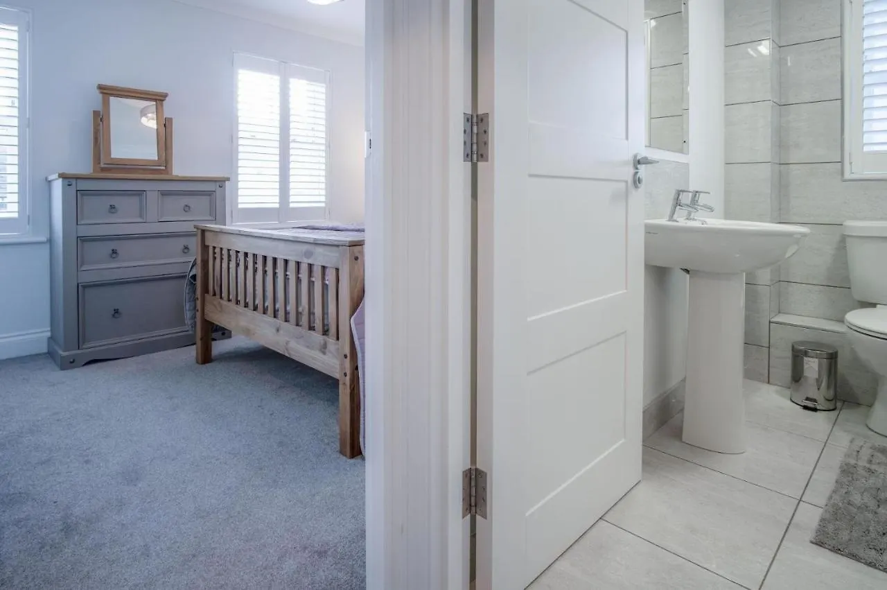 Holiday home Ty Melyn - 2 Bedroom - *