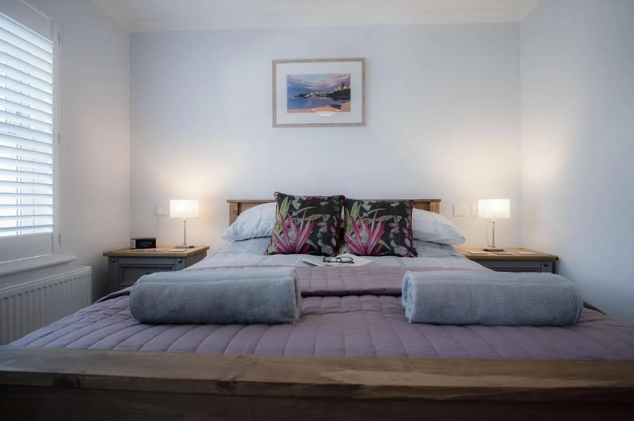 Ty Melyn - 2 Bedroom - Holiday home *