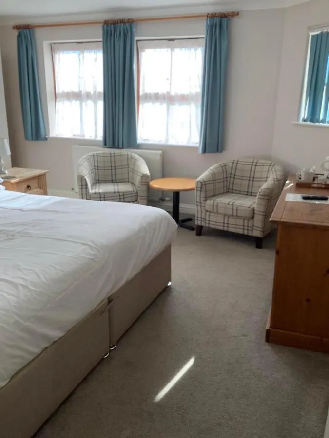 New Overlander Inn Guest house 4*