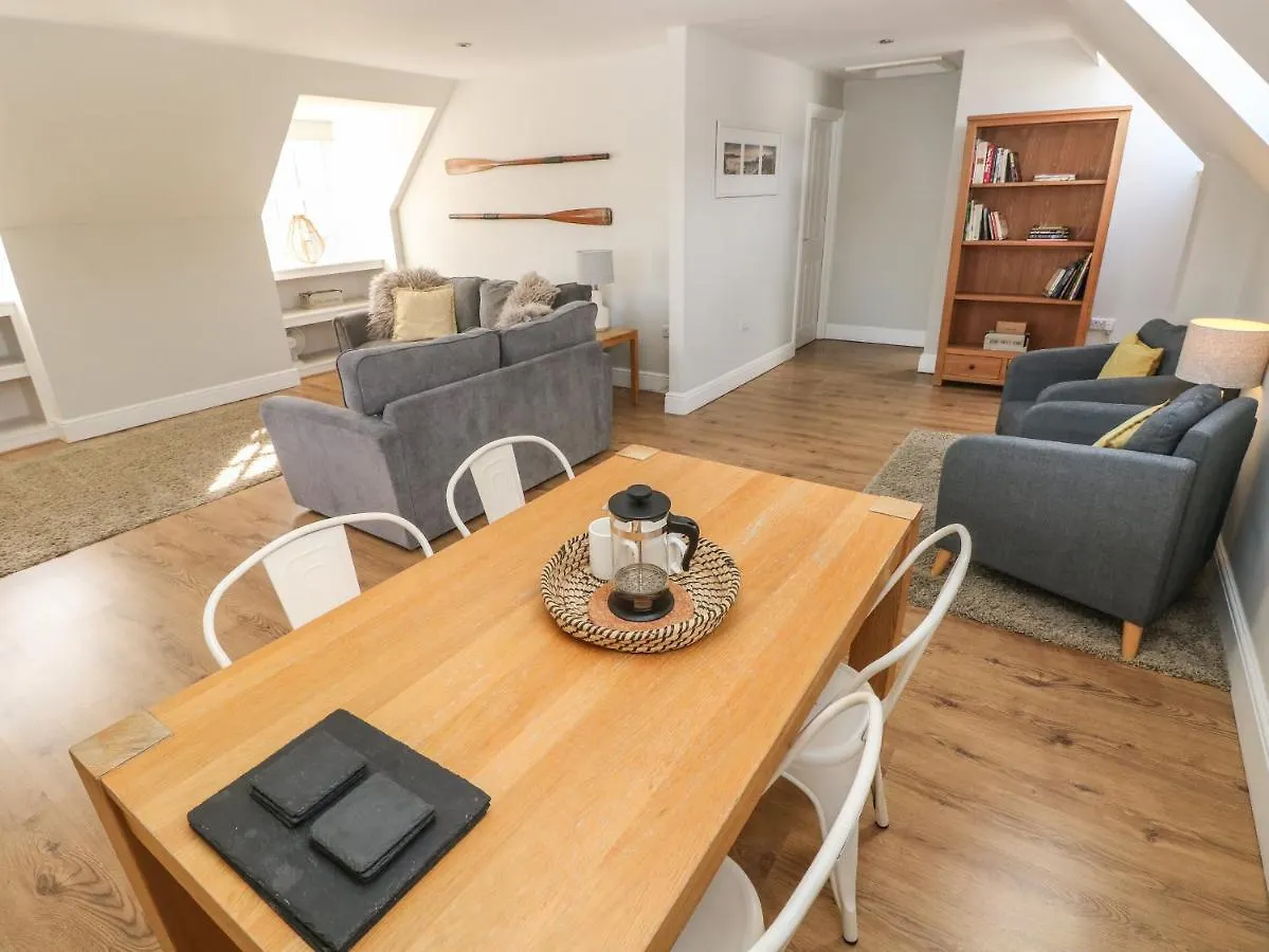 North At The Hideaway Apartment Tenby