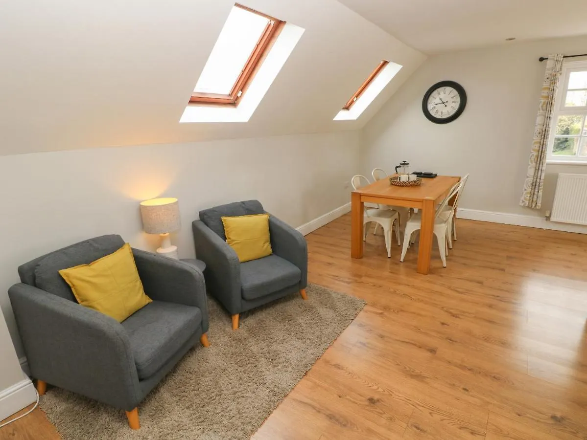 North At The Hideaway Apartment Tenby
