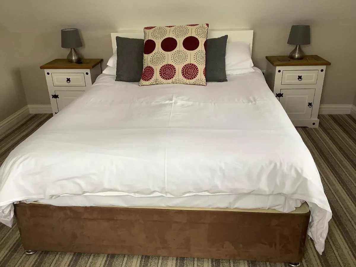 New Overlander Inn Guest house Penally