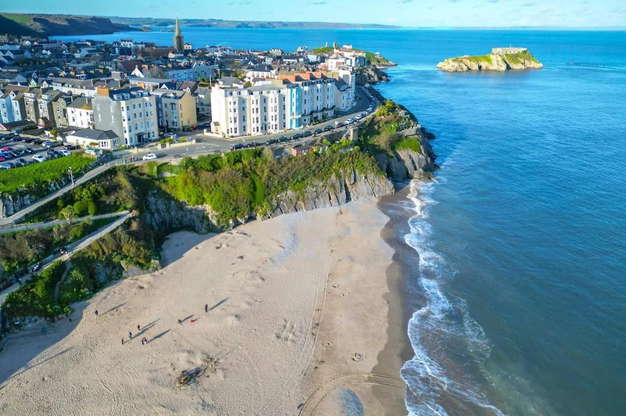 South View - 2 Bedroom - * Tenby