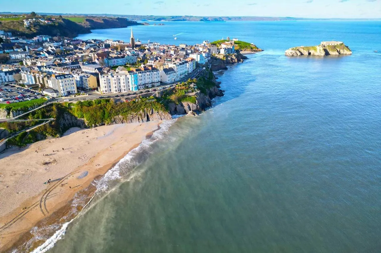South View - 2 Bedroom - Tenby