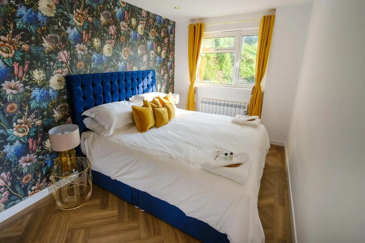 Apartment Priory Bay Escapes - Matahari *