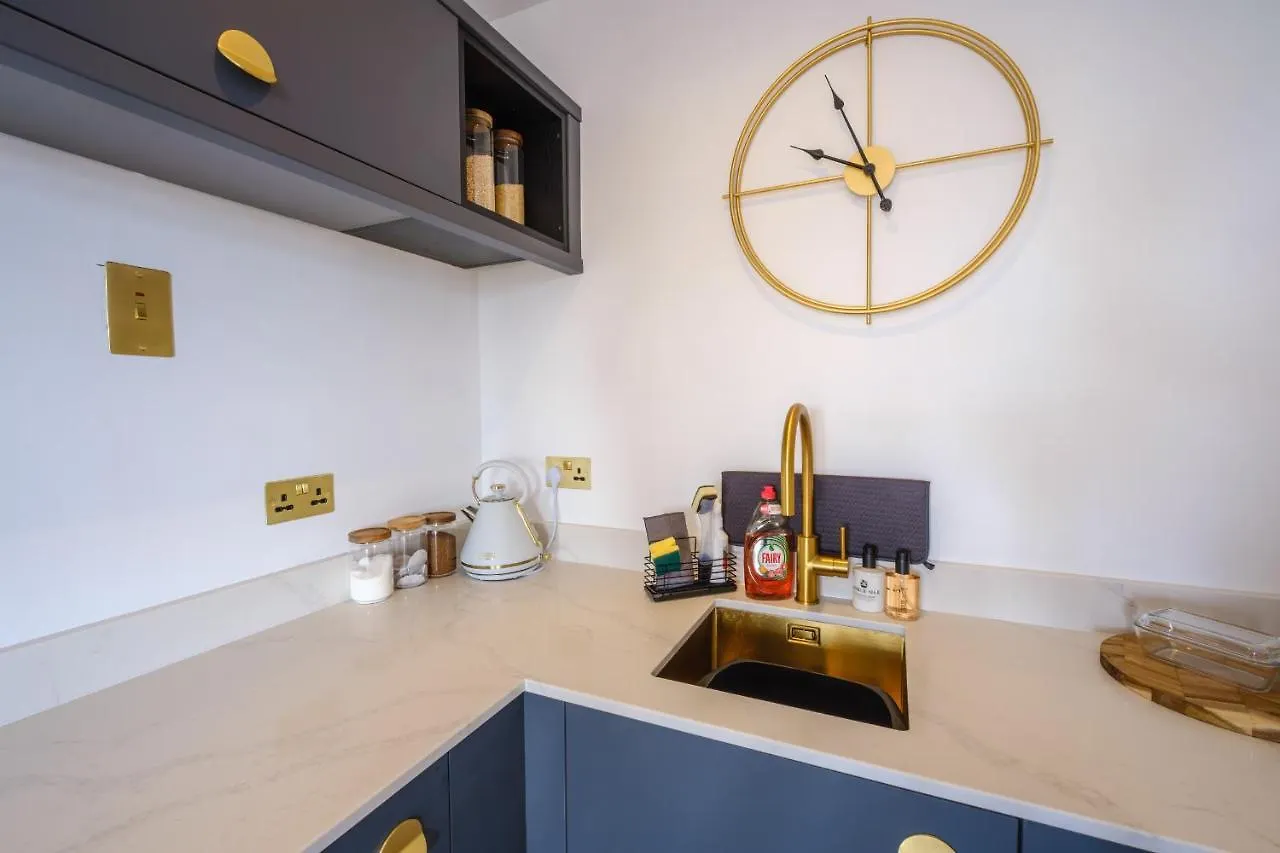 Apartment Priory Bay Escapes - Matahari *