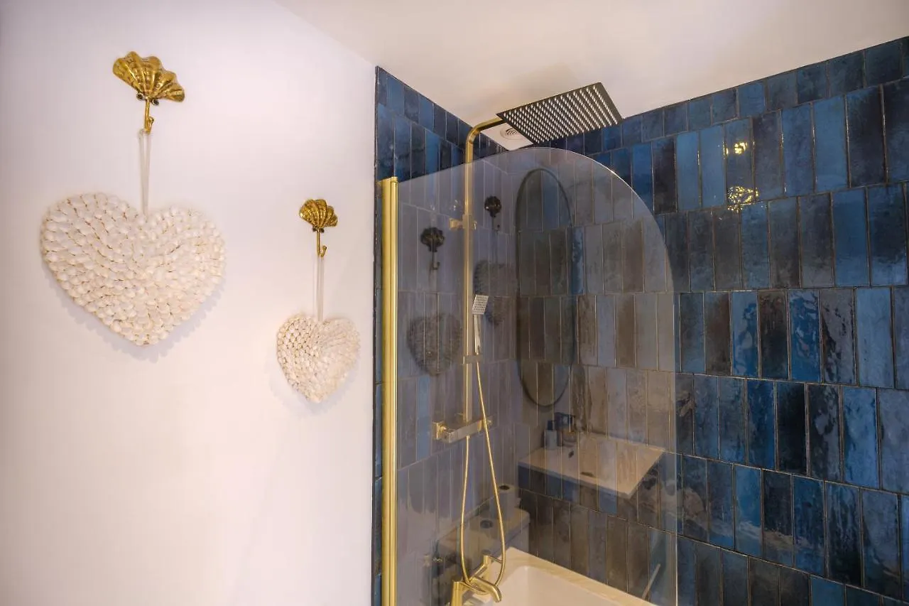 Priory Bay Escapes - Matahari * Tenby