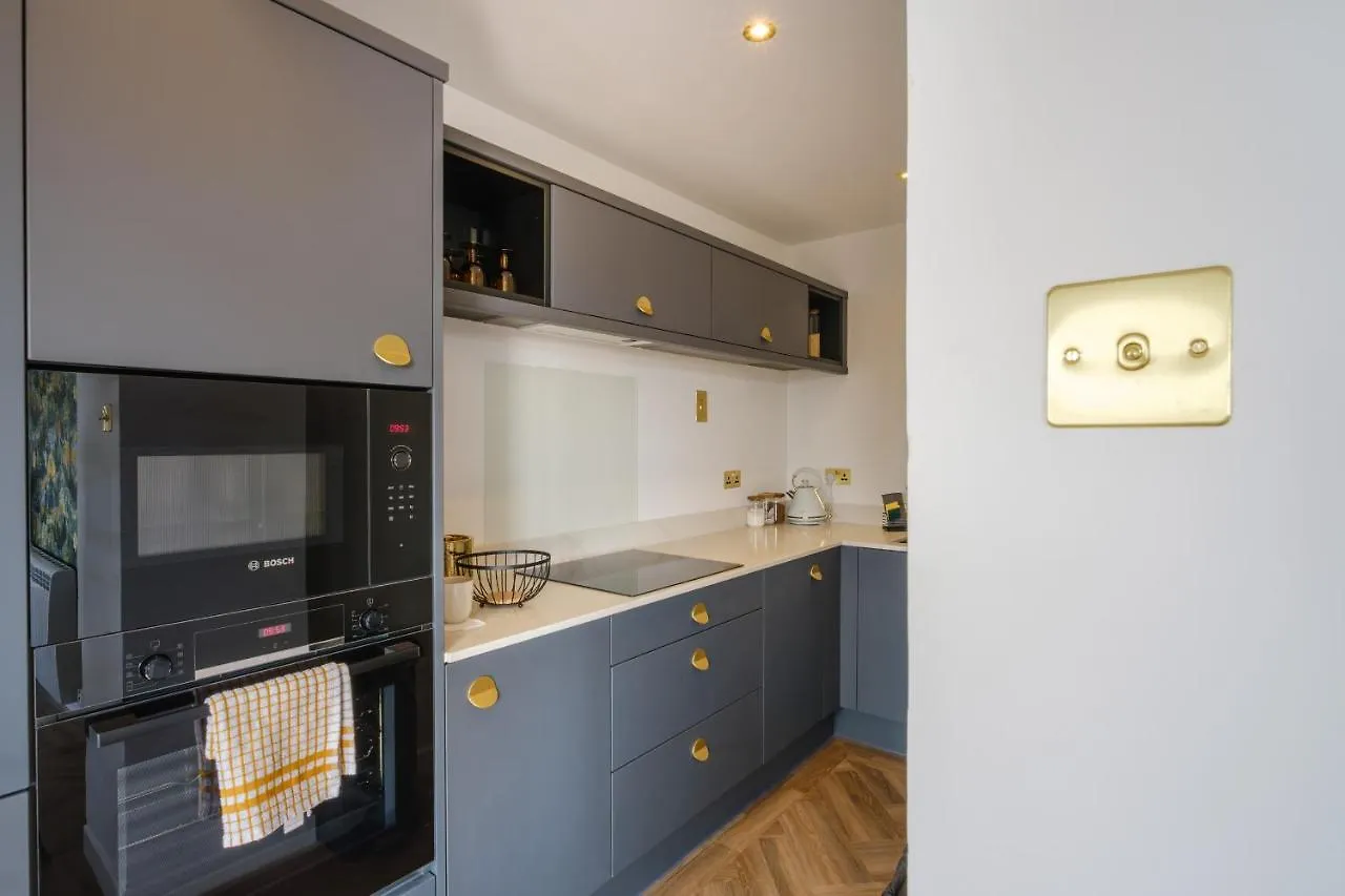 Apartment Priory Bay Escapes - Matahari *