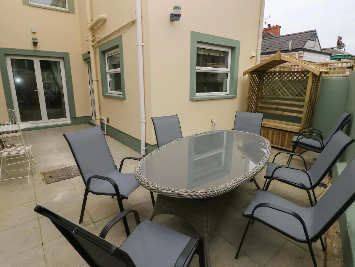 Stones Throw Holiday home