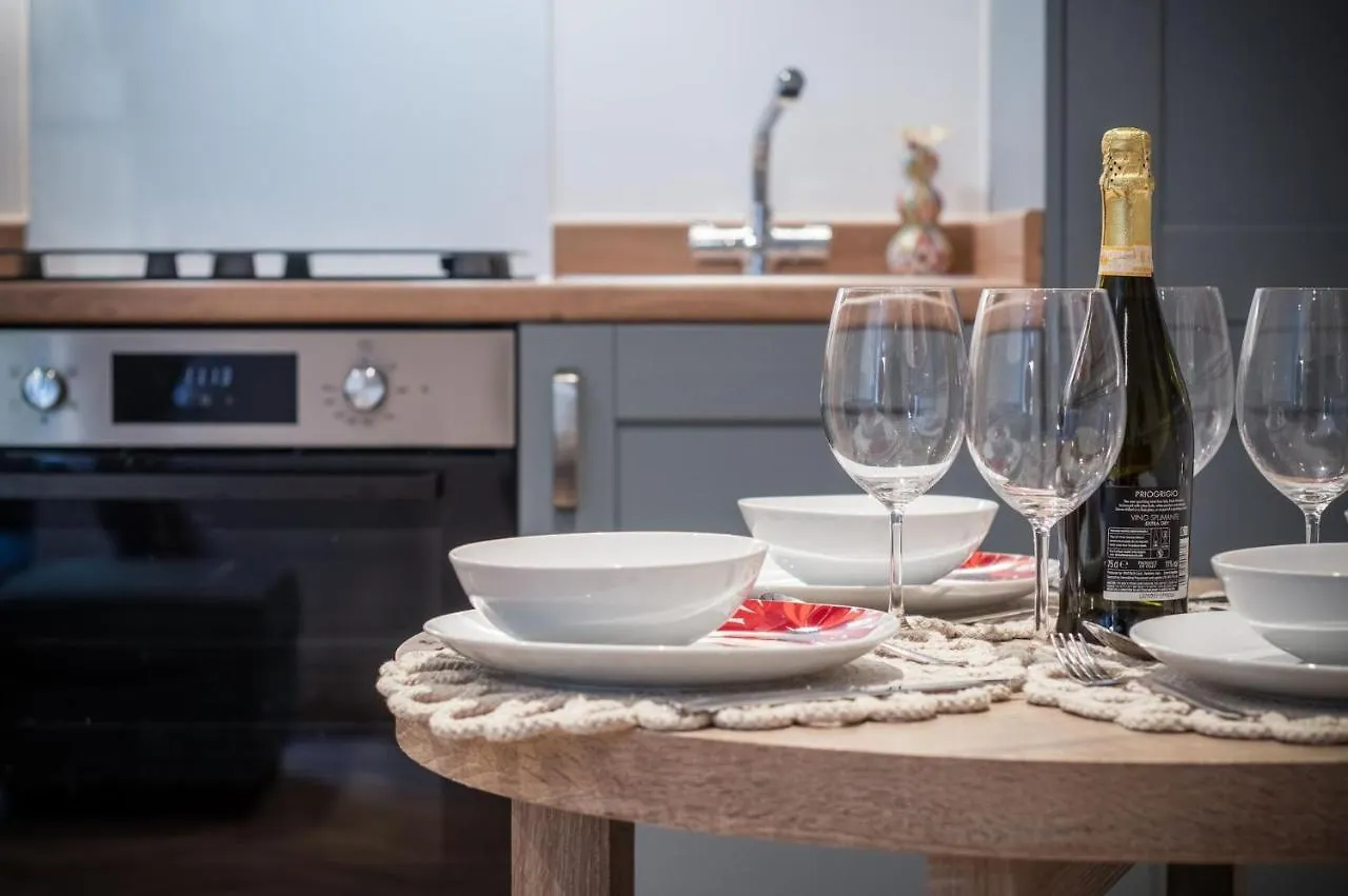 The Cwtch - 2 Bedroom -
