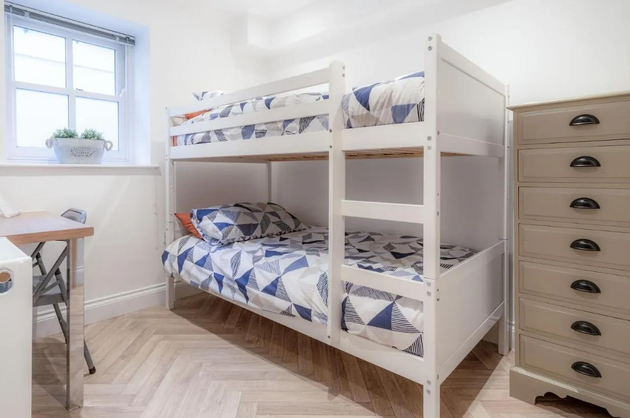 The Cwtch - 2 Bedroom - Apartment *