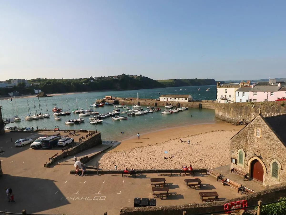 Westwinds Holiday home Tenby