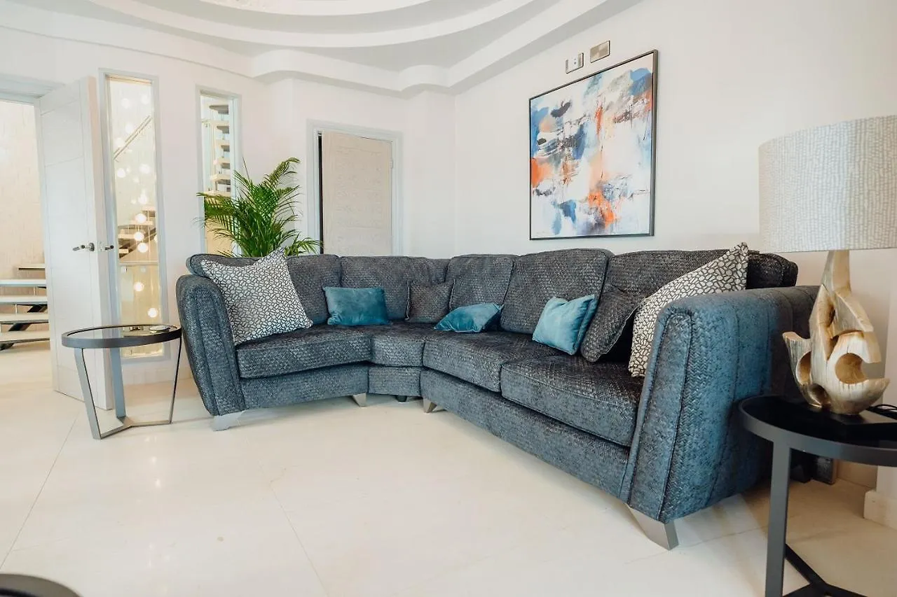 Holiday home Ocean House, Tenby