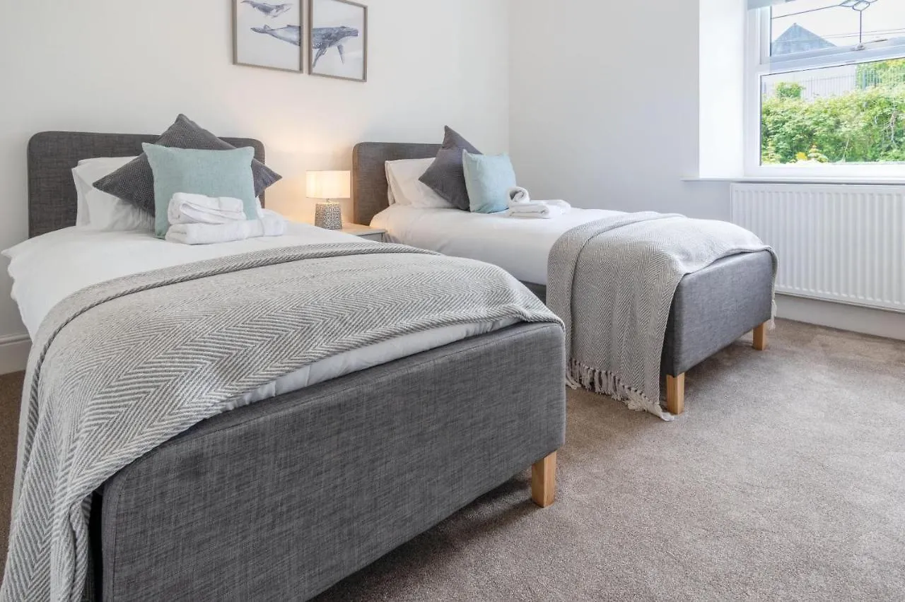 Canol Y Bryn - 3 Bedroom - 度假居 *
