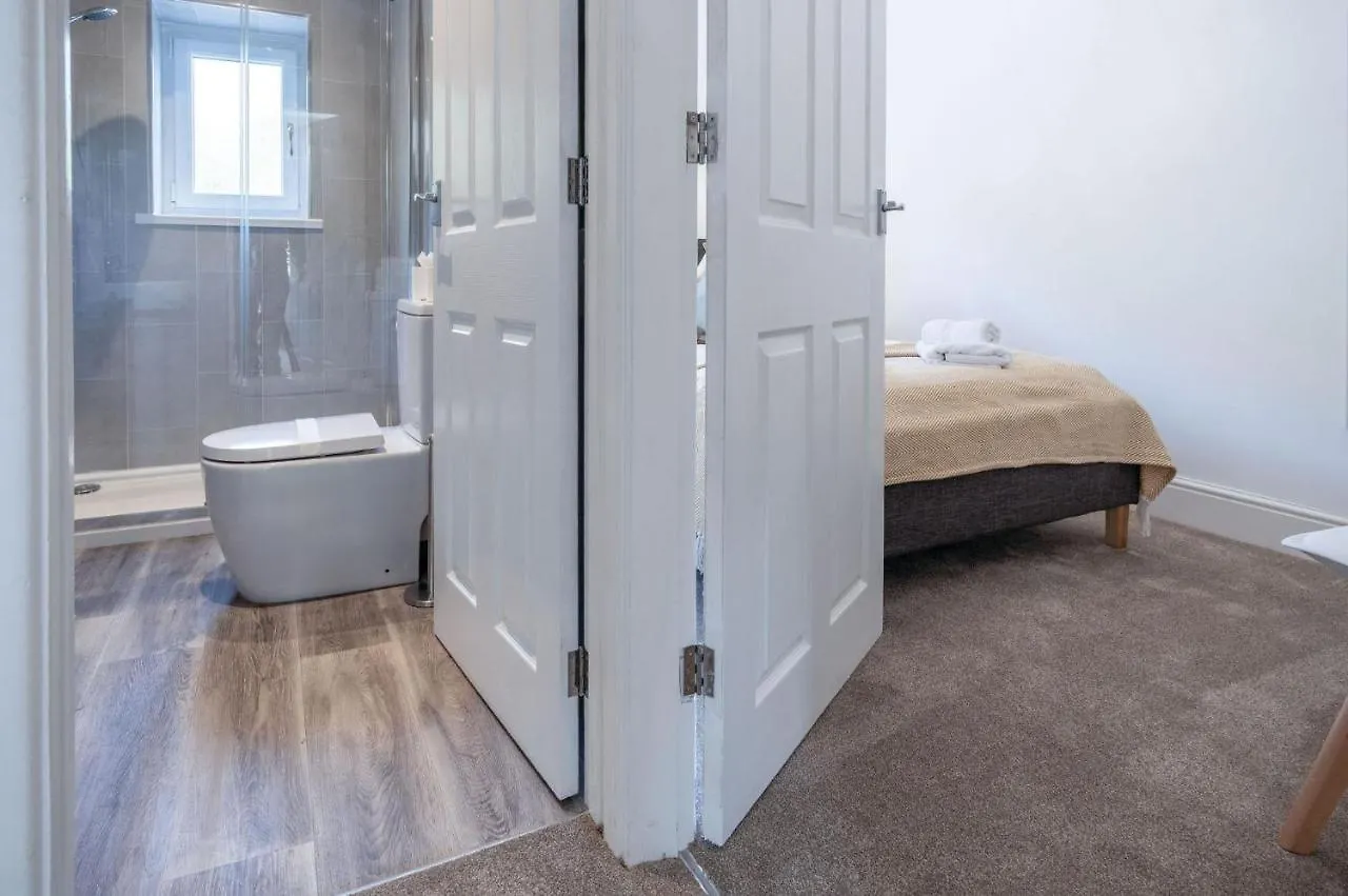 Canol Y Bryn - 3 Bedroom - *