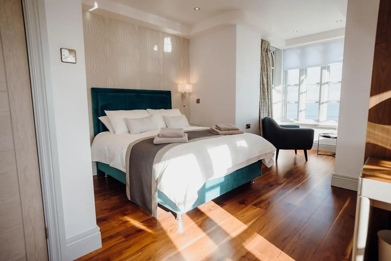 Ocean House, Holiday home Tenby
