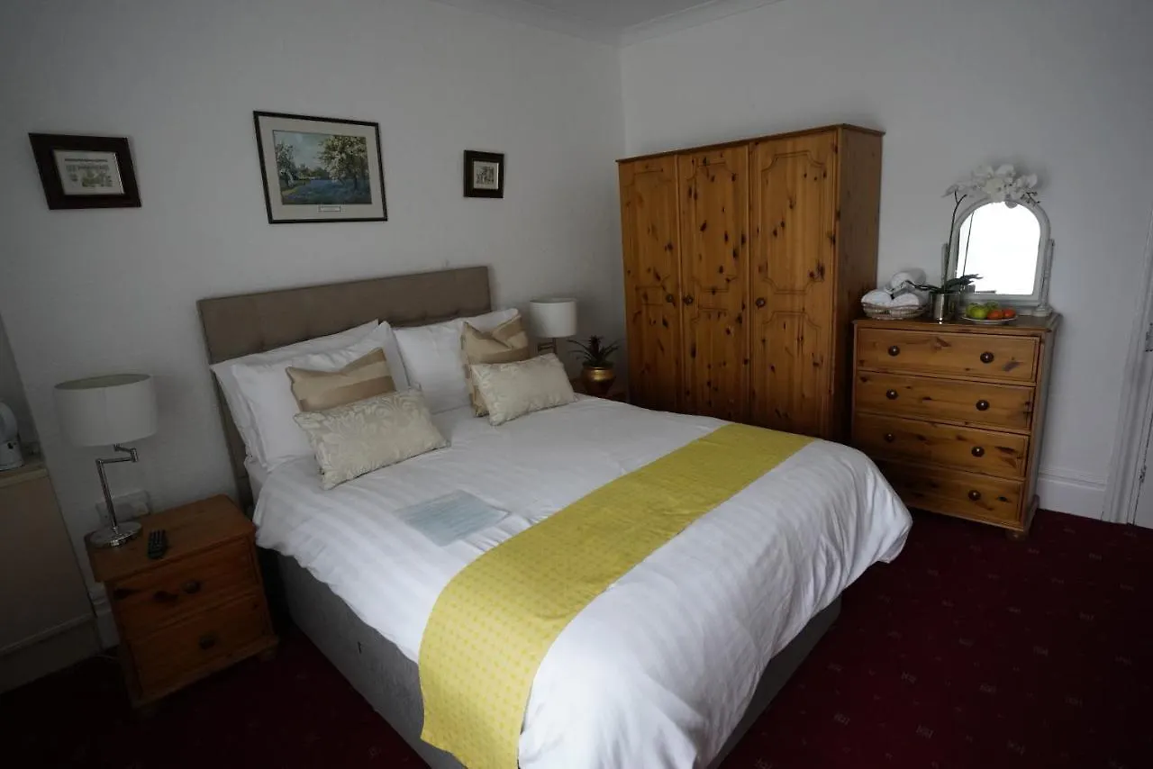Marlborough Guest House B & B Tenby