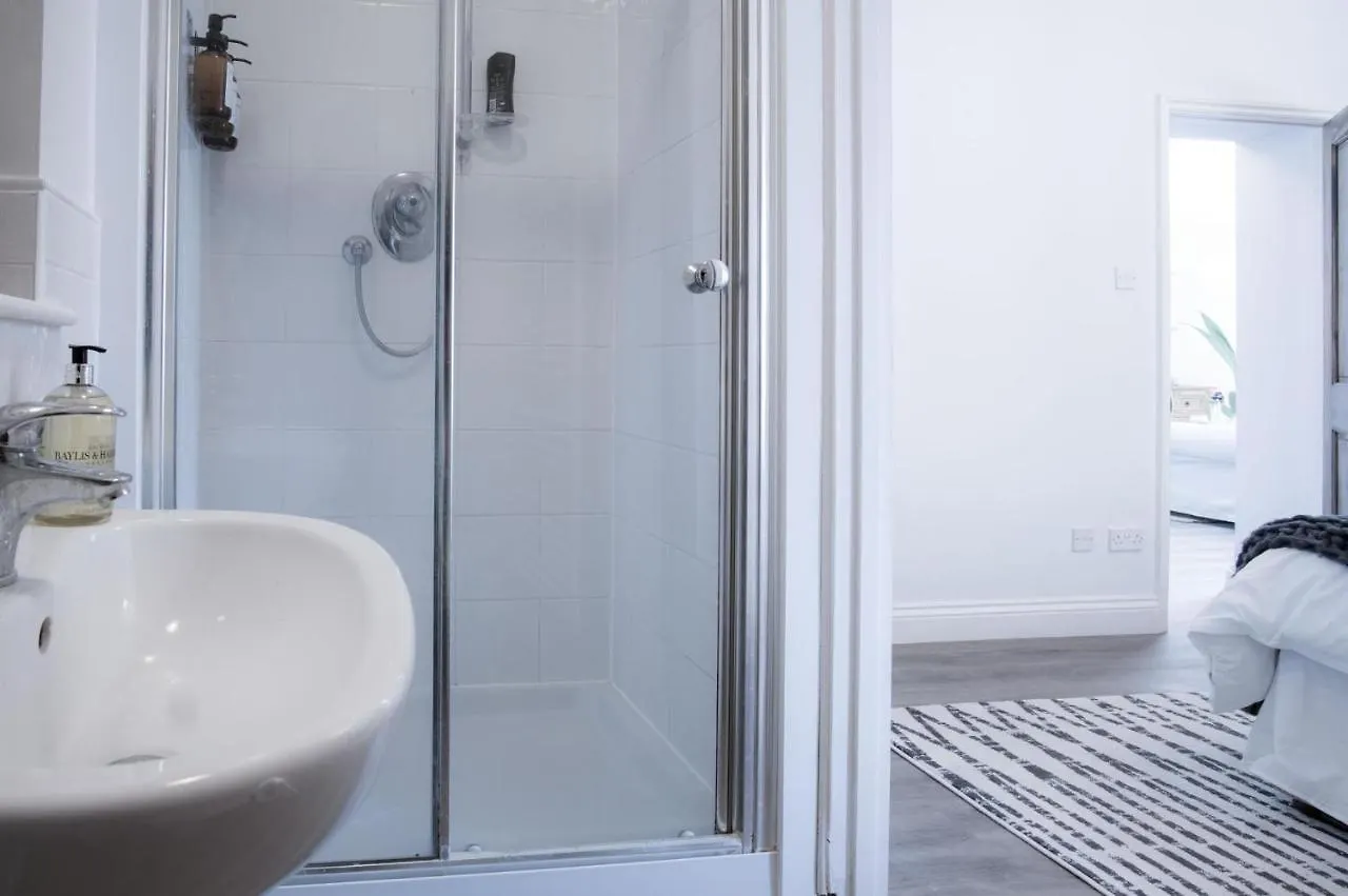 The Castle - 2 Bedroom - Apartment Tenby