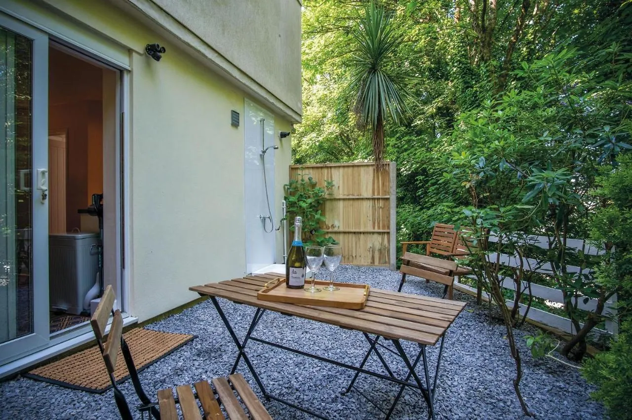 Croft Court - 1 Bedroom - Apartment *