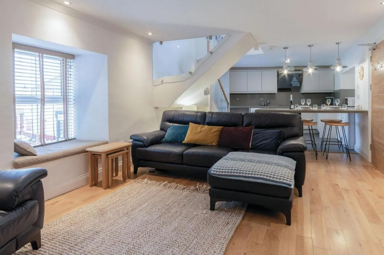Flat 2 - 2 Bedroom -