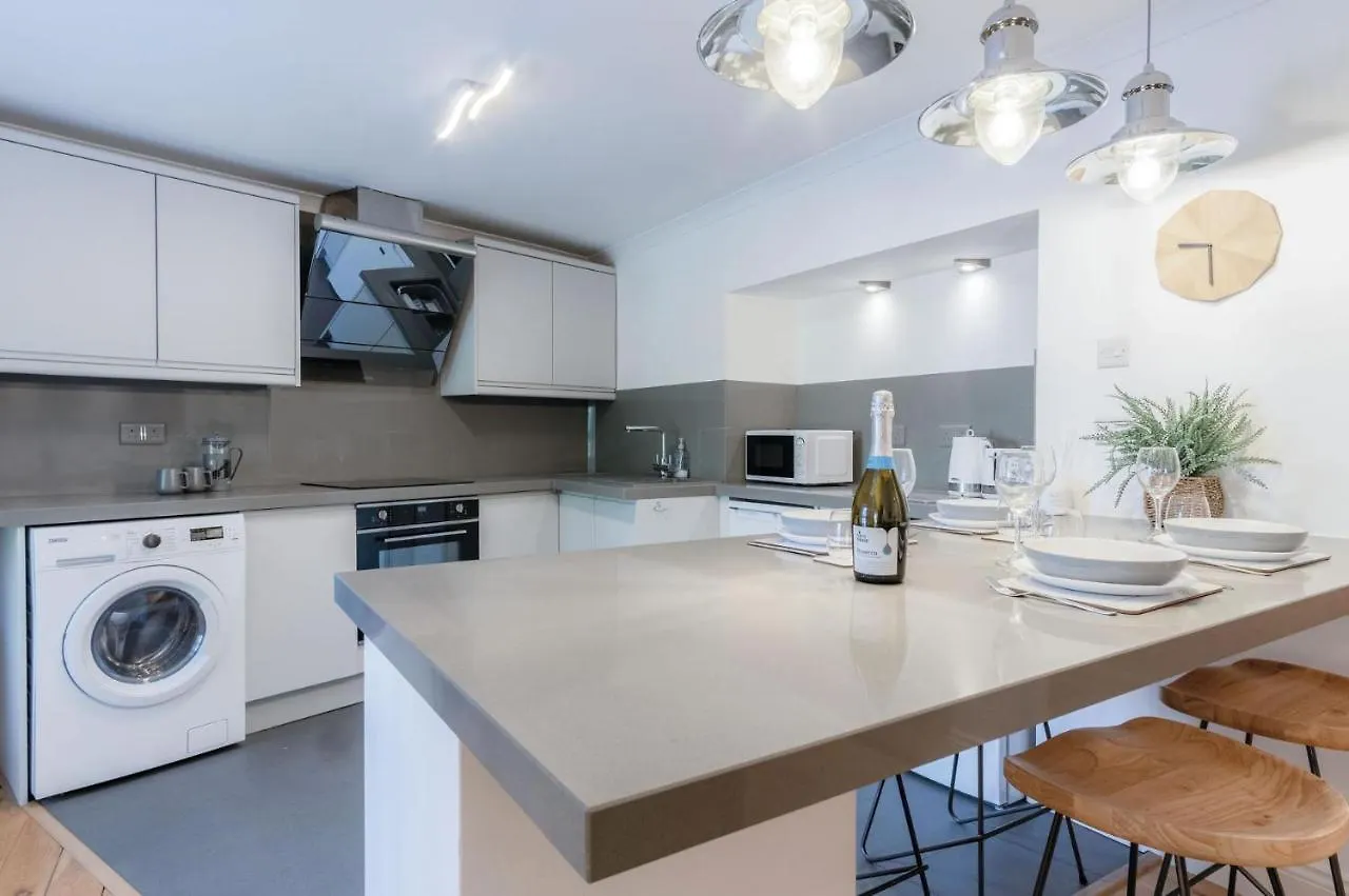 Apartment Flat 2 - 2 Bedroom -