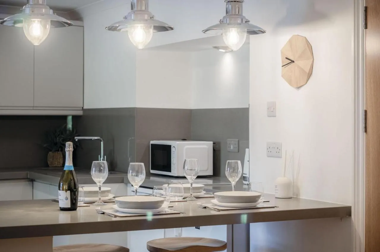 Flat 2 - 2 Bedroom - Apartment