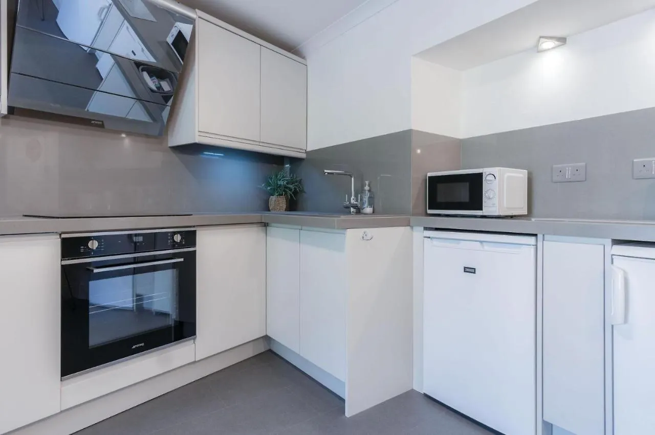 Flat 2 - 2 Bedroom - Tenby