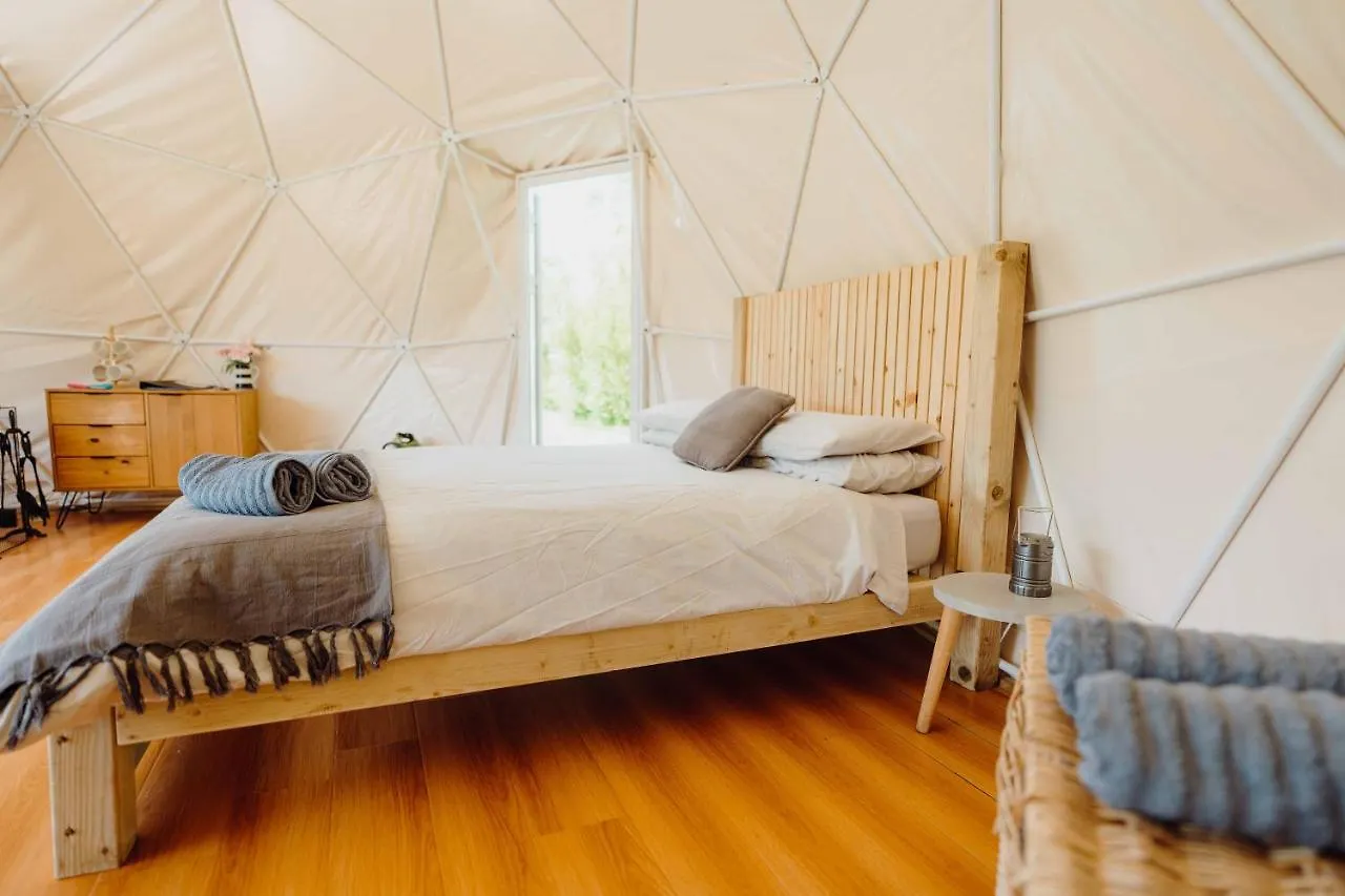 Luxury tent Beavers Retreat Glamping