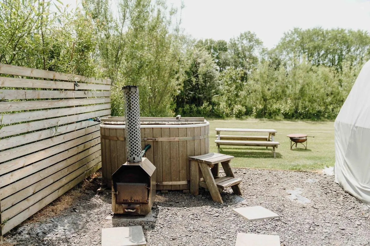 Beavers Retreat Glamping Luxury tent Tenby