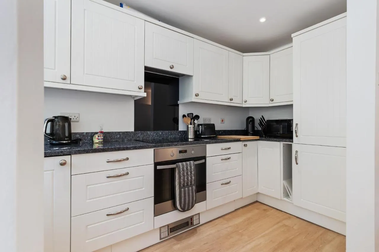 Holiday home Merlins Gardens Tenby