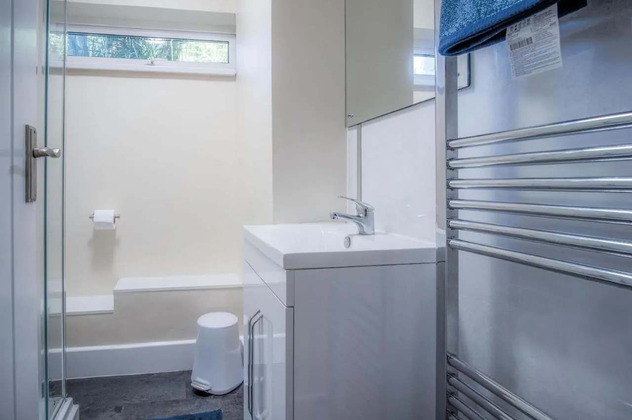 Croft Court - 1 Bedroom - *