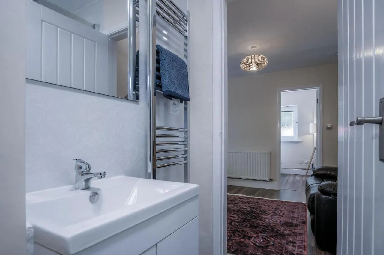 Croft Court - 1 Bedroom - Apartment *