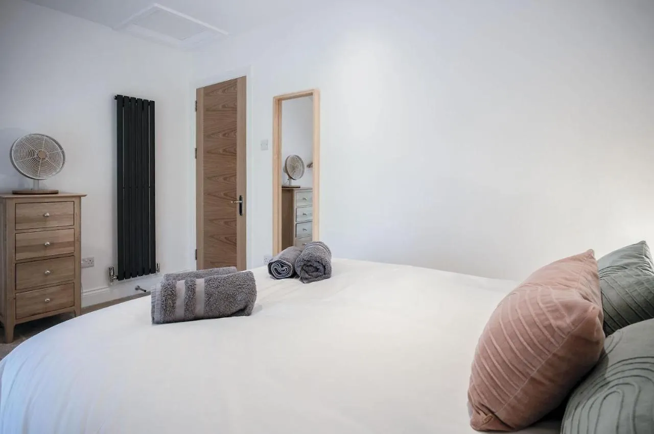 Flat 2 - 2 Bedroom - *
