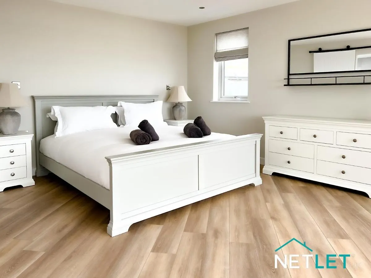 Sea Breeze Apartment Tenby