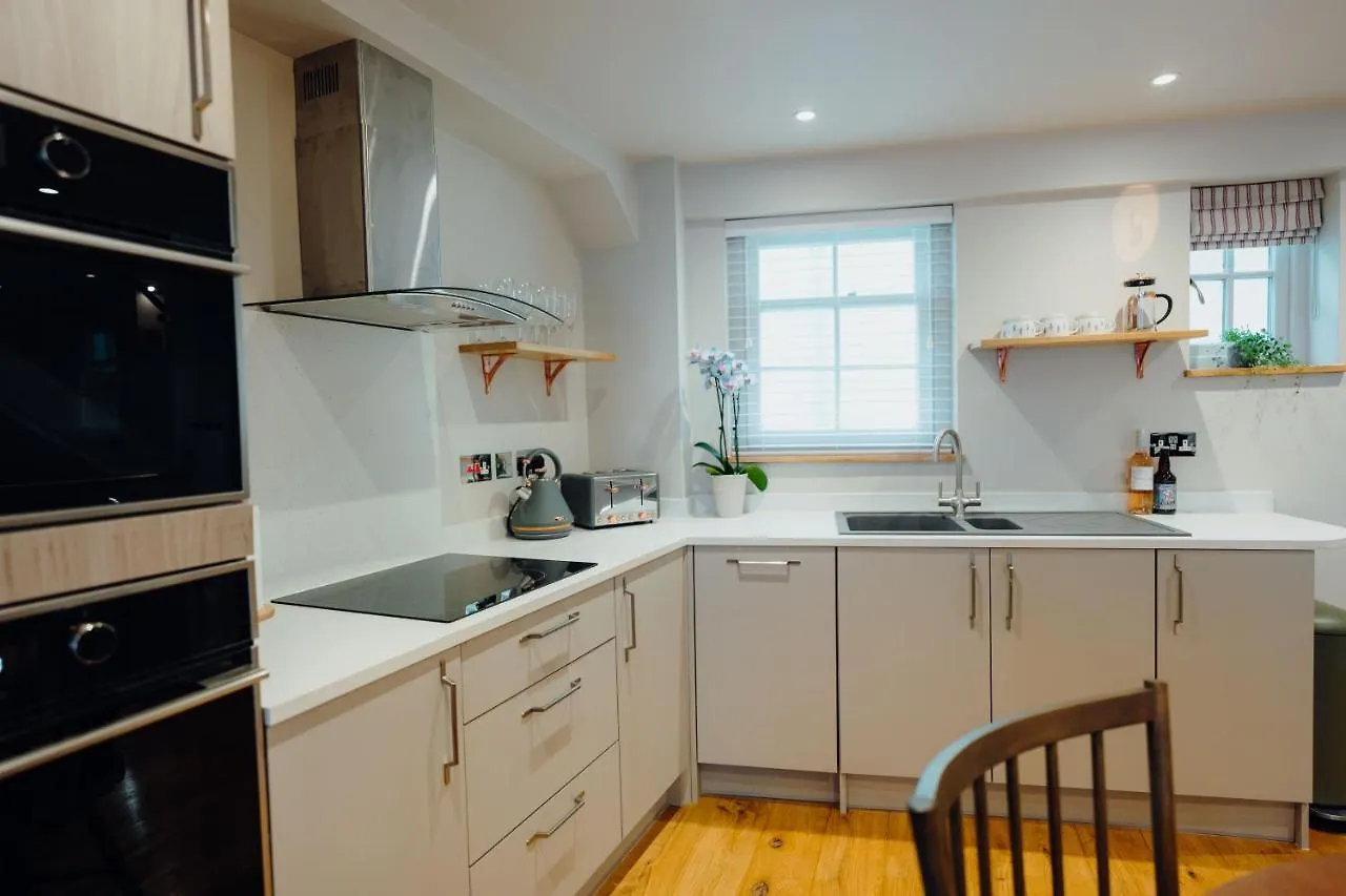 Holiday home Luxury Sea-view In - Floral Corner Tenby